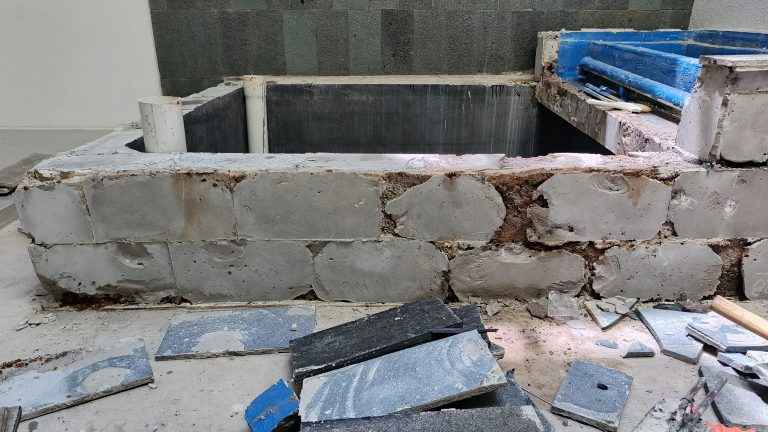 Jasa Pembuatan Kolam Ikan Koi  - Azalea Koi Cikarang